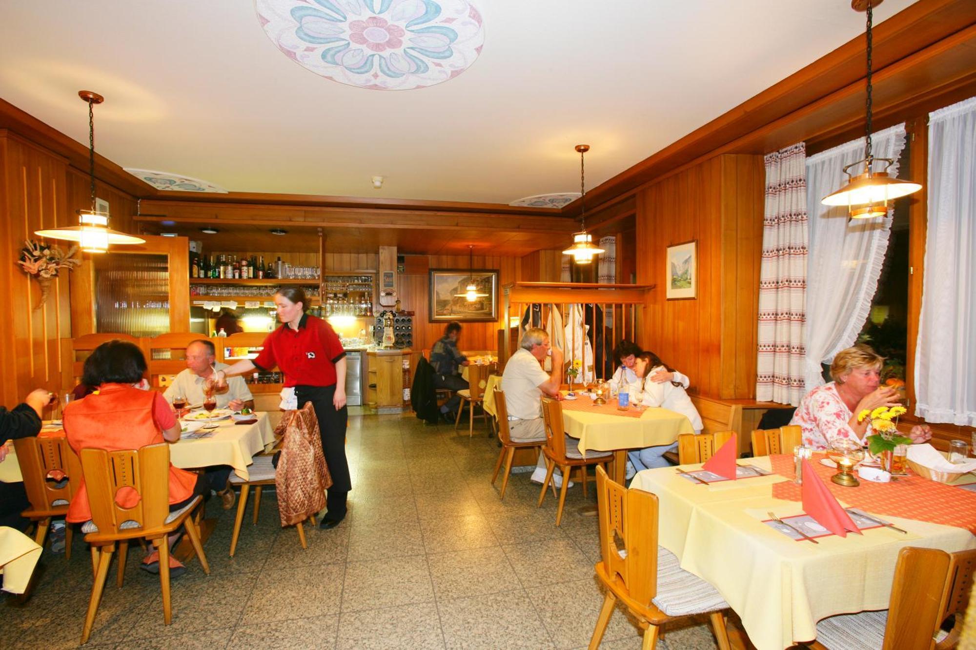 Hotel Oberland Лаутербруннен Экстерьер фото