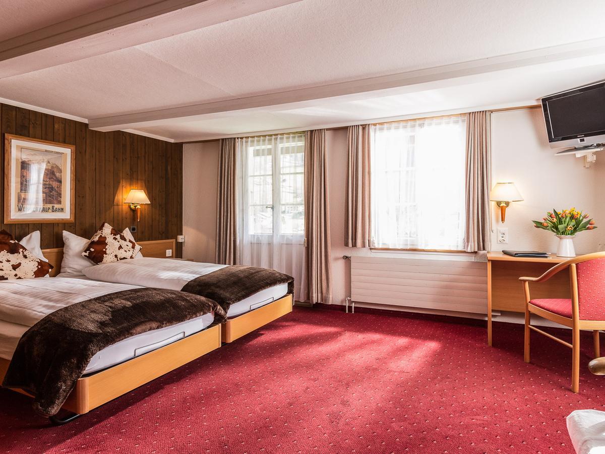 Hotel Oberland Лаутербруннен Номер фото