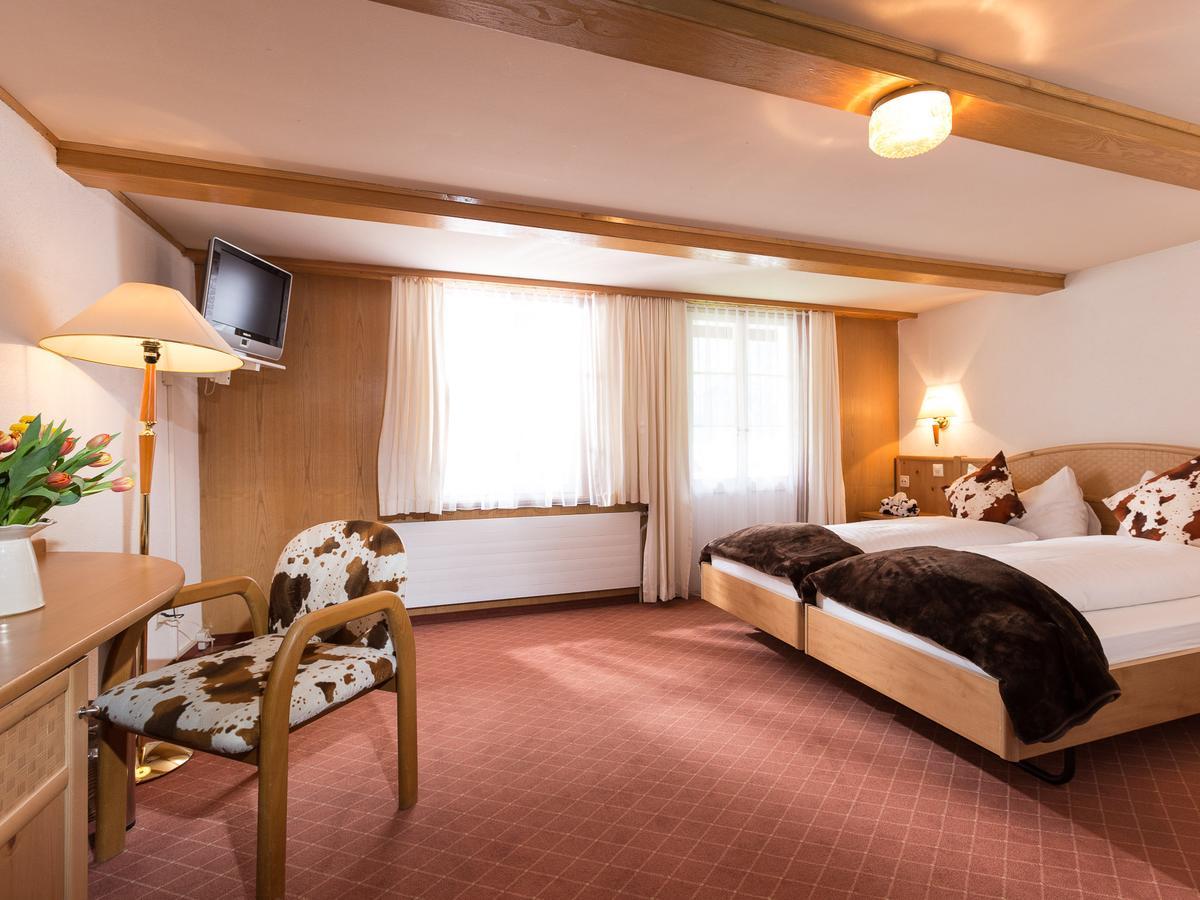 Hotel Oberland Лаутербруннен Номер фото
