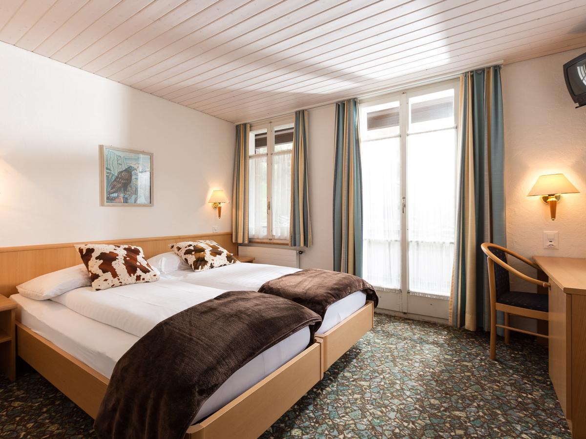 Hotel Oberland Лаутербруннен Номер фото