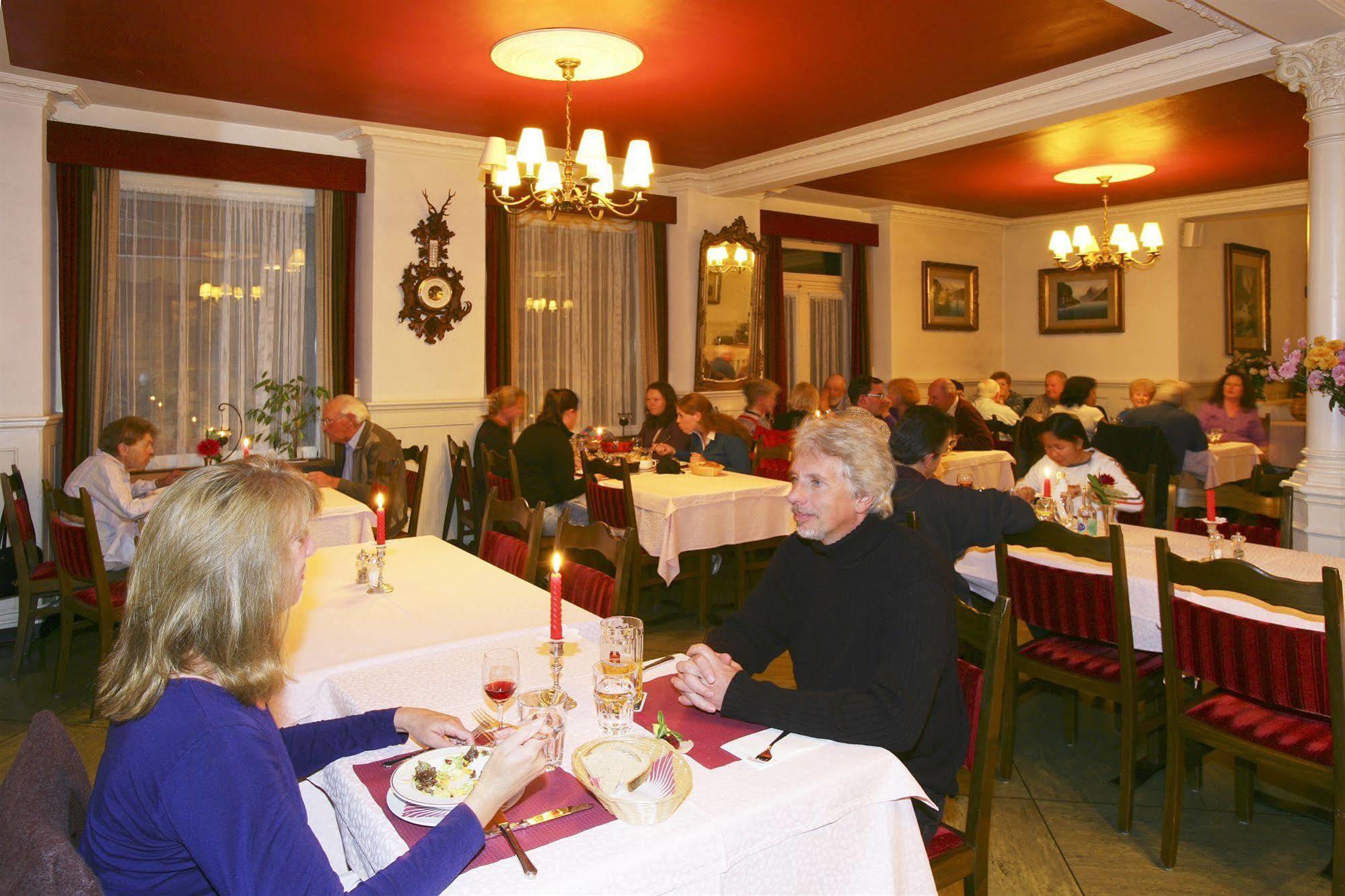 Hotel Oberland Лаутербруннен Экстерьер фото