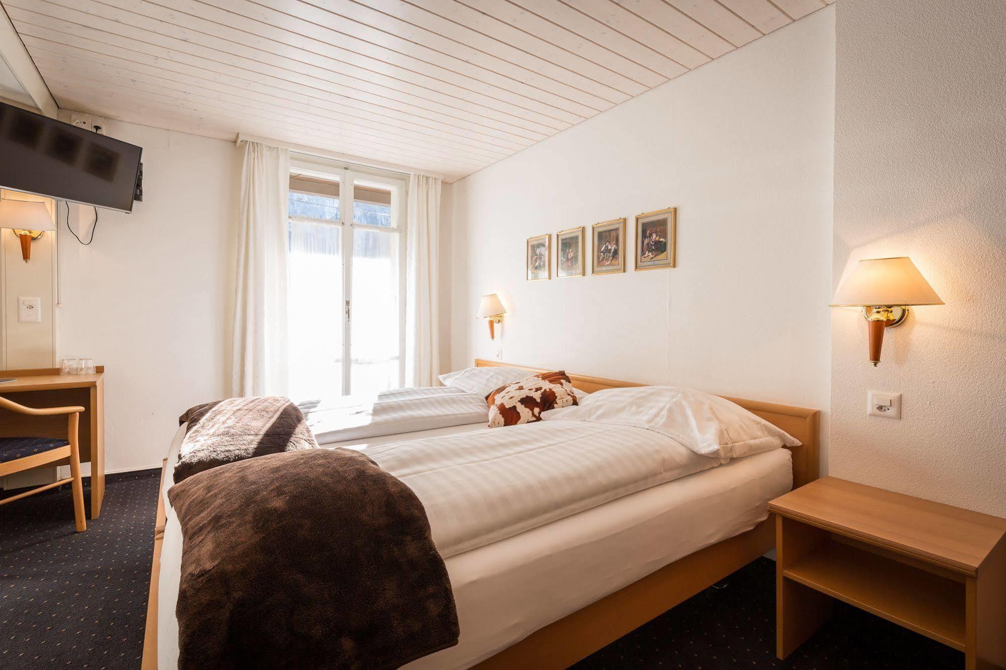 Hotel Oberland Лаутербруннен Экстерьер фото