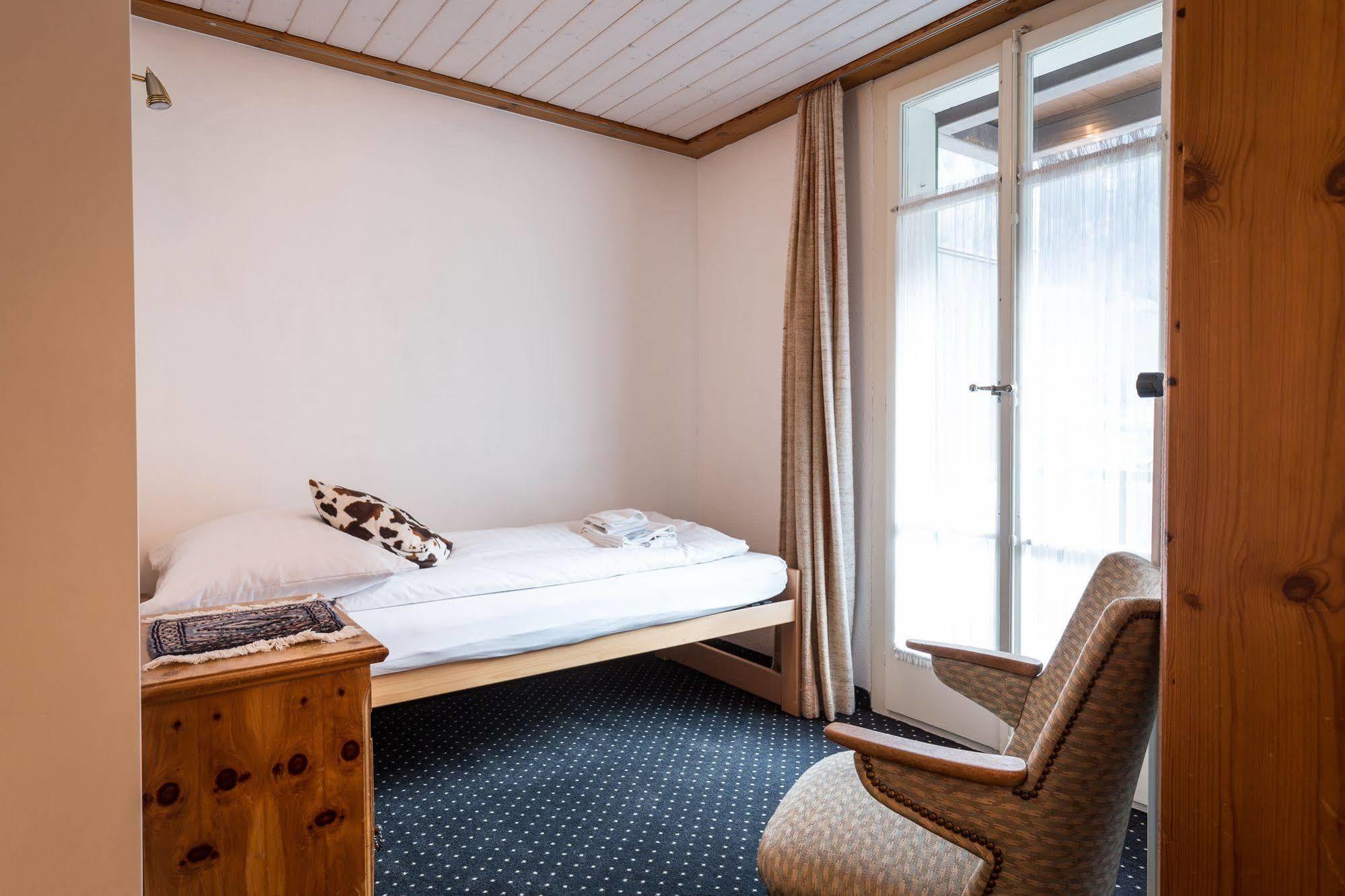 Hotel Oberland Лаутербруннен Экстерьер фото